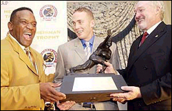 Jason White wins the 2003 Heisman Trophy